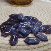Runes in zakje